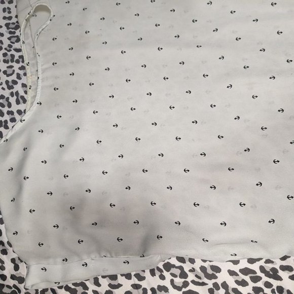 3 BLOUSES - Picture 3 of 3